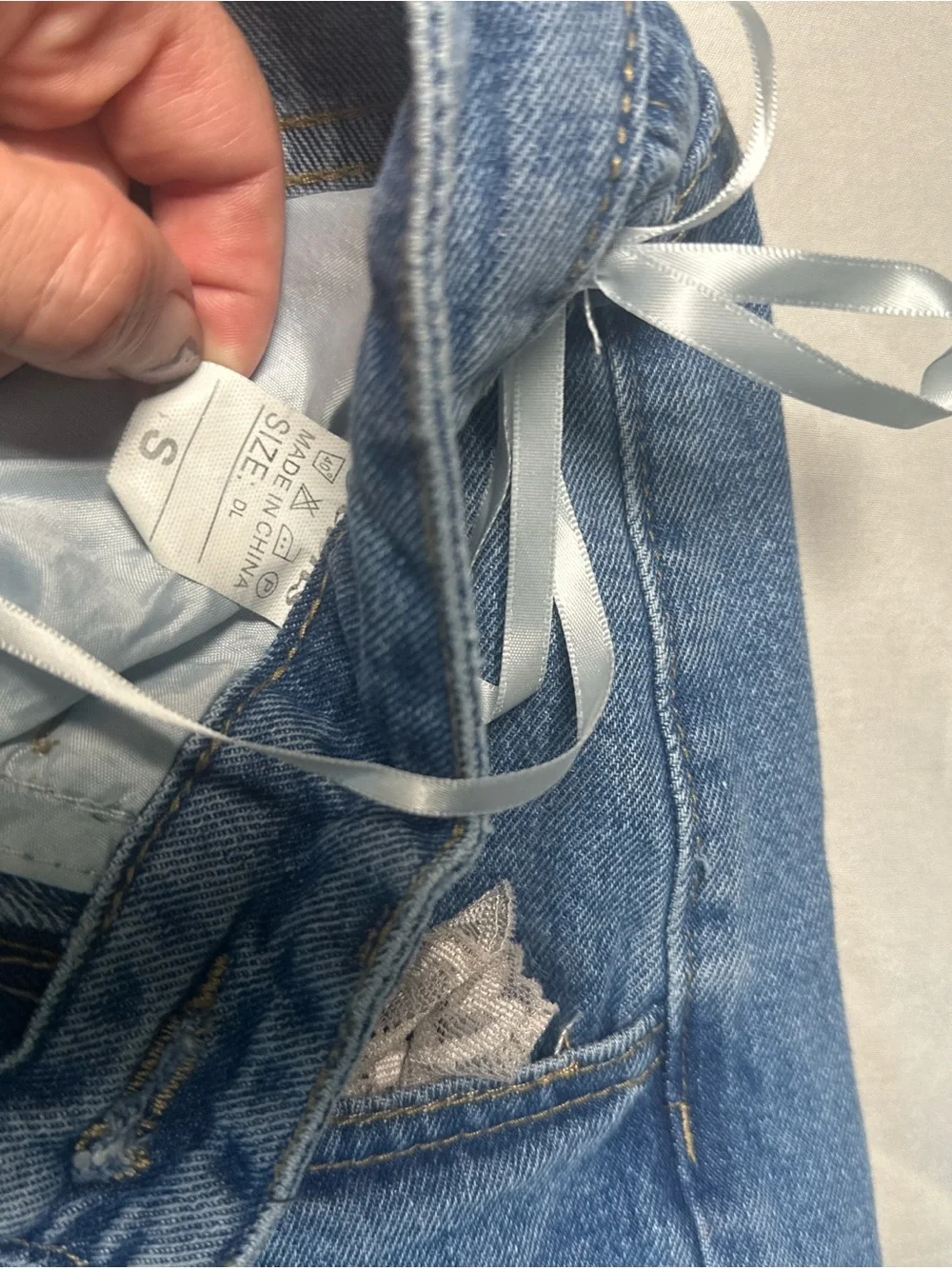 Relaxed Distressed Ribbon-Accent Women's Jeans - Blue